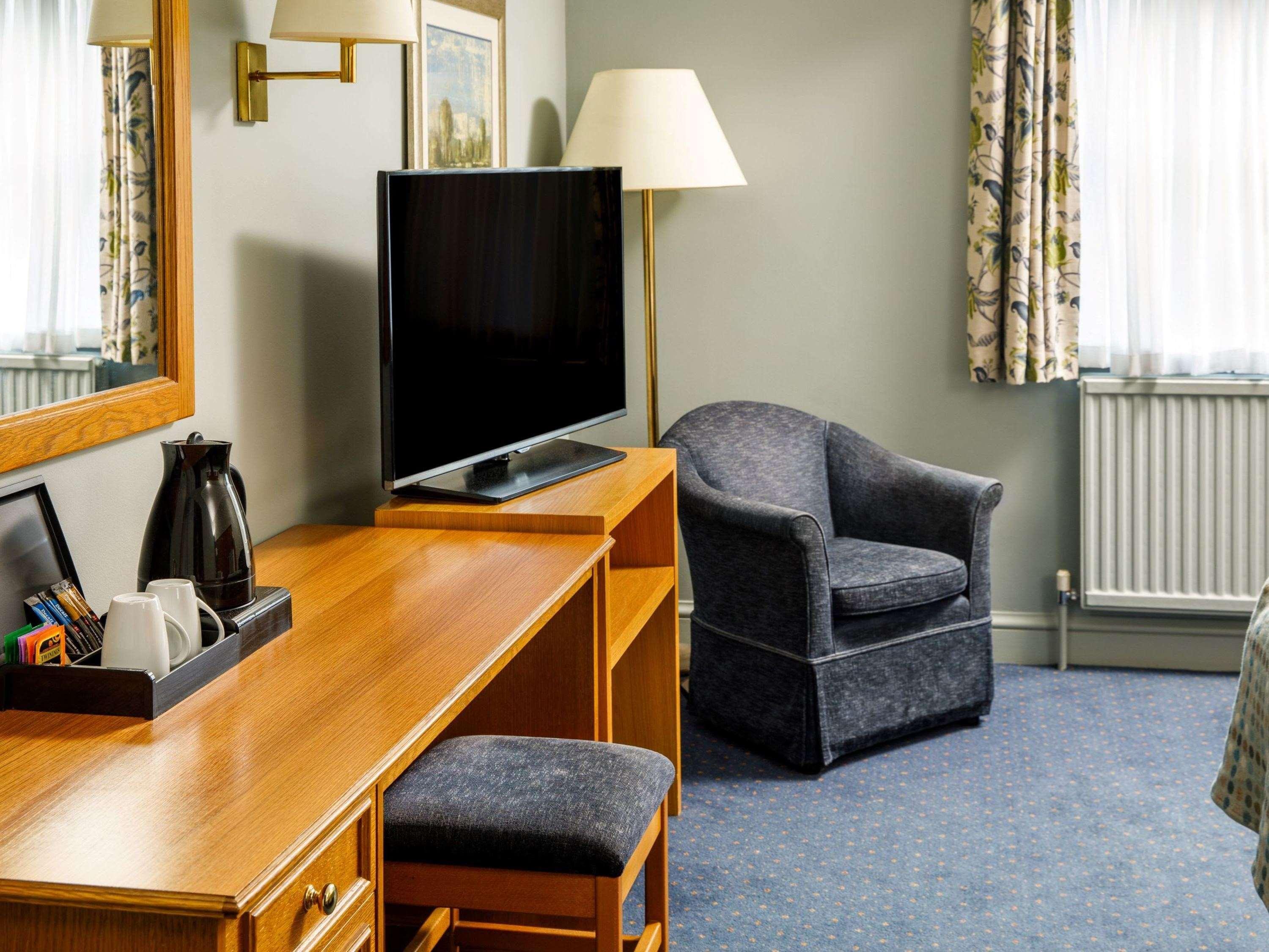 Mercure Bristol North The Grange Hotel Winterbourne Exterior photo